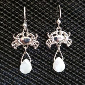 3/$20 | Crab and shell earrings